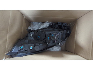 Фара передняя  Renault Scenic 2009-2012 правая 