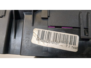 Блок предохранителей  Volkswagen Passat 7 2010-2015 Европа         