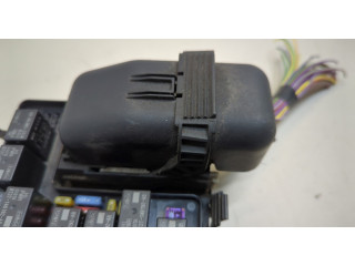 Блок предохранителей Lincoln MKZ 2016-2020 HG9T14D068BC