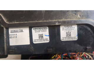 Блок предохранителей  KIA K5 2019-2025         