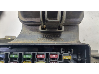 Блок предохранителей Toyota Sequoia 2000-2008