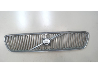 Решетка радиатора  Volvo V50 2004-2007           8678680
