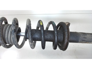 Стойка амортизатора Mitsubishi Colt 1996-2004 MR244447, MB871085 1.3 бензин