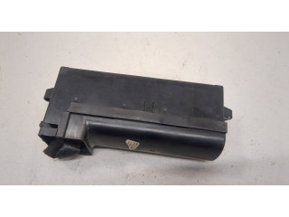 Блок предохранителей Volkswagen Golf Plus