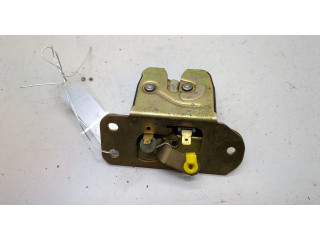 Замок багажника  Volvo S40 / V40 1995-2004       