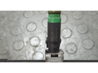 Форсунка топливная Volvo S40 2004-