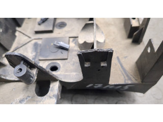 Корпус блока предохранителей Hummer H2