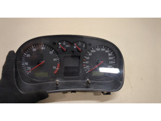 Панель приборов  Volkswagen Golf 4 1997-2005            
