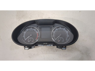 Панель приборов Skoda Octavia (A7) 2017-2021 5E0920980F