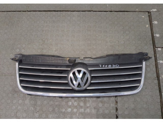 Решетка радиатора  Volkswagen Passat 5 2000-2005          