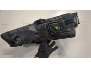 Фара передняя  Audi A4 (B9) 2015-2020 правая 