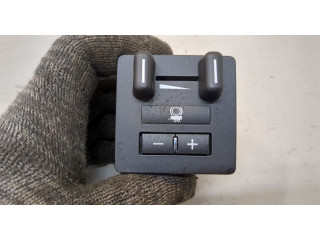 Блок комфорта  Chevrolet Tahoe 2006-2014      25848909, 15926102  