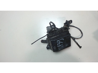 Блок предохранителей Mitsubishi Eclipse 2005-2011 507280267 2.4