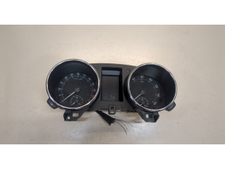 Панель приборов Skoda Yeti 2009-2014 1.6 Дизель