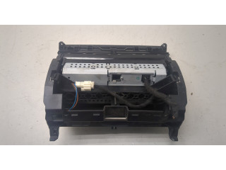 Дисплей бортового компьютера  Mercedes C W204 2007-2013          