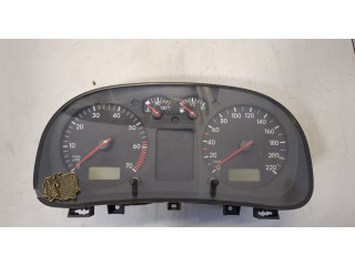 Панель приборов Volkswagen Golf 4 1997-2005