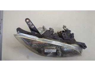 Фара передняя  Toyota Avensis 2 2003-2008 правая 