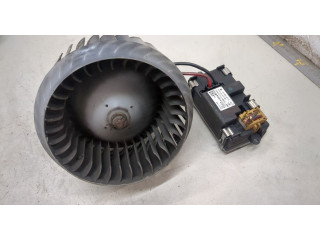 Моторчик печки  Audi A6 (C6) 2004-2011 4F0820020A    4F0820020A   