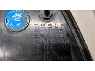 Задний фонарь