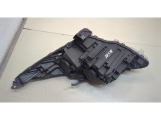 Фара передняя  Peugeot 5008 2009-2016 правая 