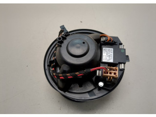 Моторчик печки Volkswagen Passat 7 2010-2019 Америка 561820015B 561820015B