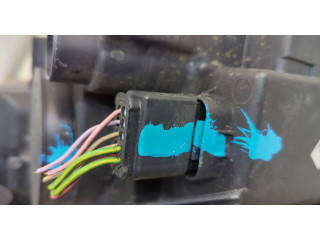 Фара передняя  Peugeot 5008 2009-2016 правая 