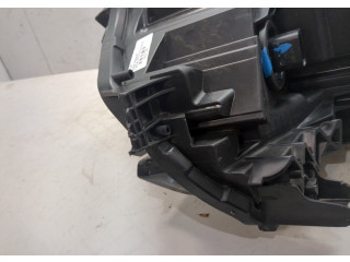 Фара передняя Cadillac XT5 2016-2019 правая