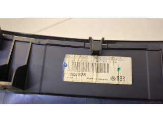 Панель приборов Volkswagen Golf 4 1997-2005 1J0820926