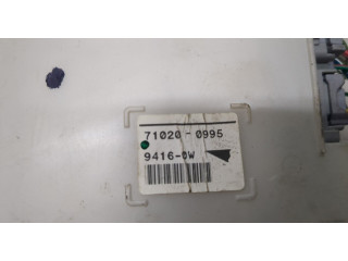 Блок предохранителей Lexus IS 2005-2013 8267253040 2.2