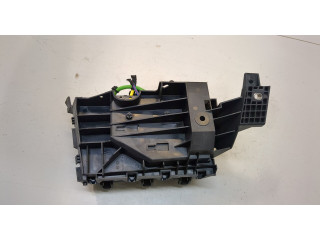 Блок предохранителей  Lincoln MKZ 2016-2020         