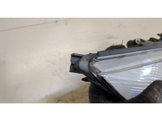 Фара передняя  KIA Venga правая 