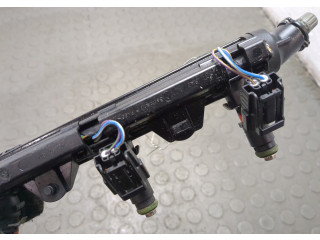 Форсунка топливная Skoda Fabia 2007-2014 03E906031C