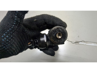 Форсунка топливная  Volkswagen Golf Plus    038130073AG     