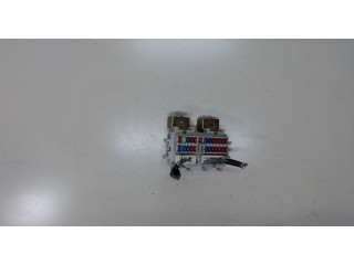 Блок предохранителей Infiniti QX56 2004-2010 243507S200 5.6