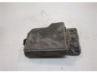 Крышка блока предохранителей  Toyota Highlander 2 2007-2013      826620E090   