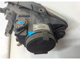 Фара передняя  Volkswagen Passat 6 2005-2010 правая 