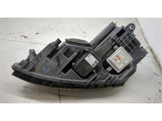 Фара передняя  Volkswagen Jetta 6 2010-2018 правая 