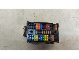 Блок предохранителей  Skoda Yeti 2013-2018         