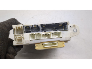 Блок предохранителей Lexus IS 2005-2013 8273053020