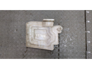 Бачок омывателя Volkswagen Caddy 2004-2010