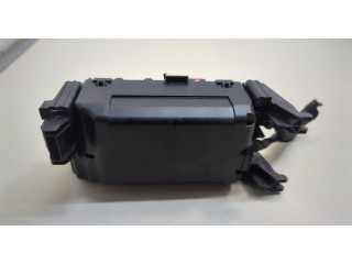 Блок предохранителей  Chevrolet Volt 2015-2019      13460664   