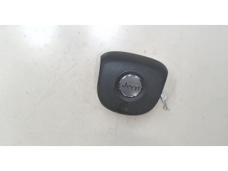 Подушка безопасности водителя  Jeep Cherokee 2013-     