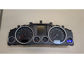 Панель приборов  Volkswagen Touareg 2007-2010            
