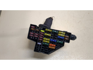 Блок предохранителей  Volkswagen Passat 7 2010-2015 Европа            