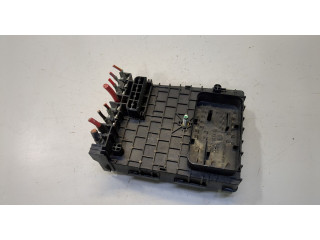 Блок предохранителей  Volkswagen Passat 7 2010-2015 Европа            