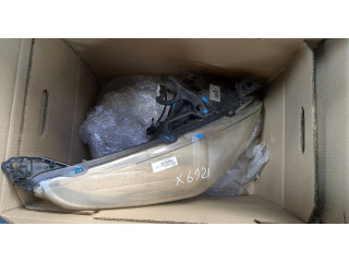 Фара передняя Peugeot 3008 2009-2016 правая