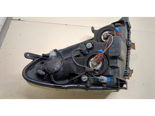 Фара передняя  Toyota Corolla Verso 2004-2009 левая 