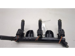 Форсунка топливная  Skoda Fabia 2007-2014    03D906031G, 03D133329B     