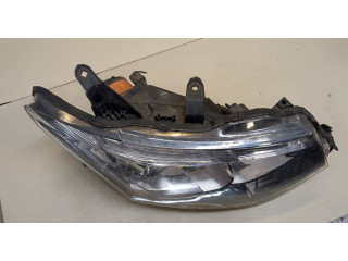 Фара передняя Mitsubishi Outlander 2012-2021 правая