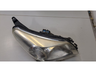 Фара передняя Toyota Urban Cruiser правая